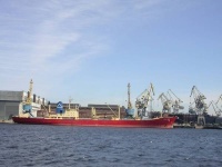 Мечел продал инвесторам часть пакета акций ОАО «Ванинский морской торговый порт»
