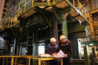 Смонтировано оборудование для коррекции трубной заготовки на Ижорском трубном заводе
